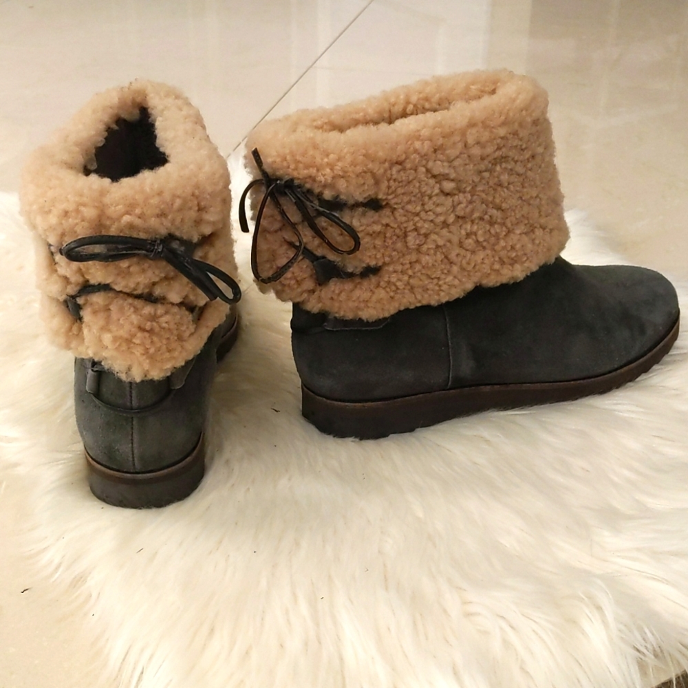 BATA Suede and Sherpa Boots